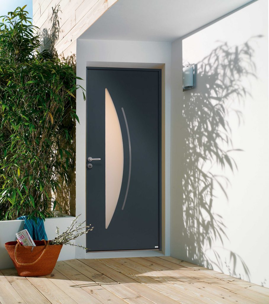 zabal-menuiseries-exterieurs-portes-entree-aluminium-pays-basque-landes-909x1024